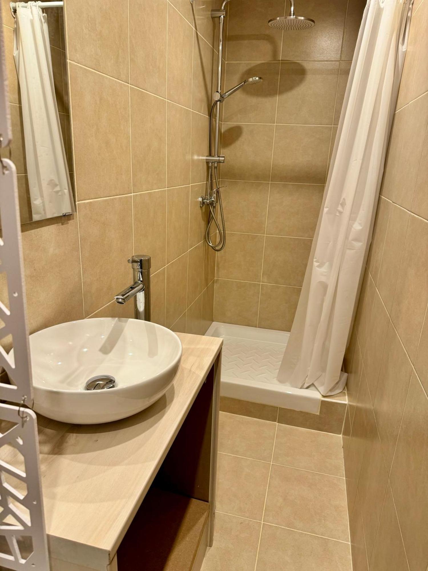 Appartement Lumineux Et Renove Pres De Montmartre "Amelie" Παρίσι Εξωτερικό φωτογραφία